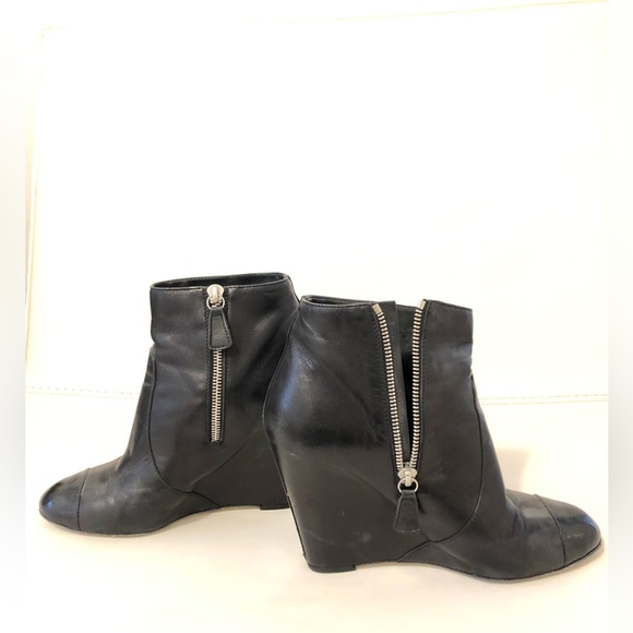 Chanel black ankle leather platform booties size 38 $1050 - Picture 2 of 8